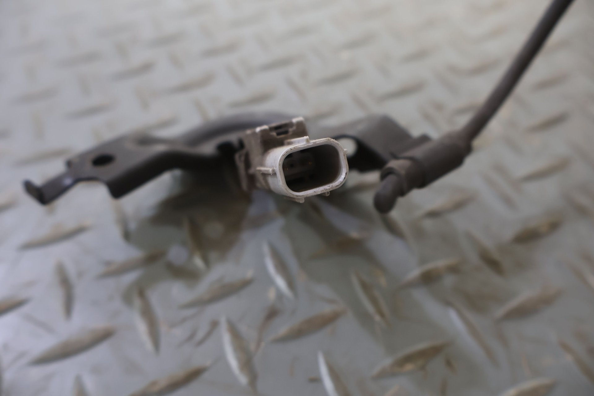 2018 Lexus LC500- SPINDLE KNUCKLE FRONT