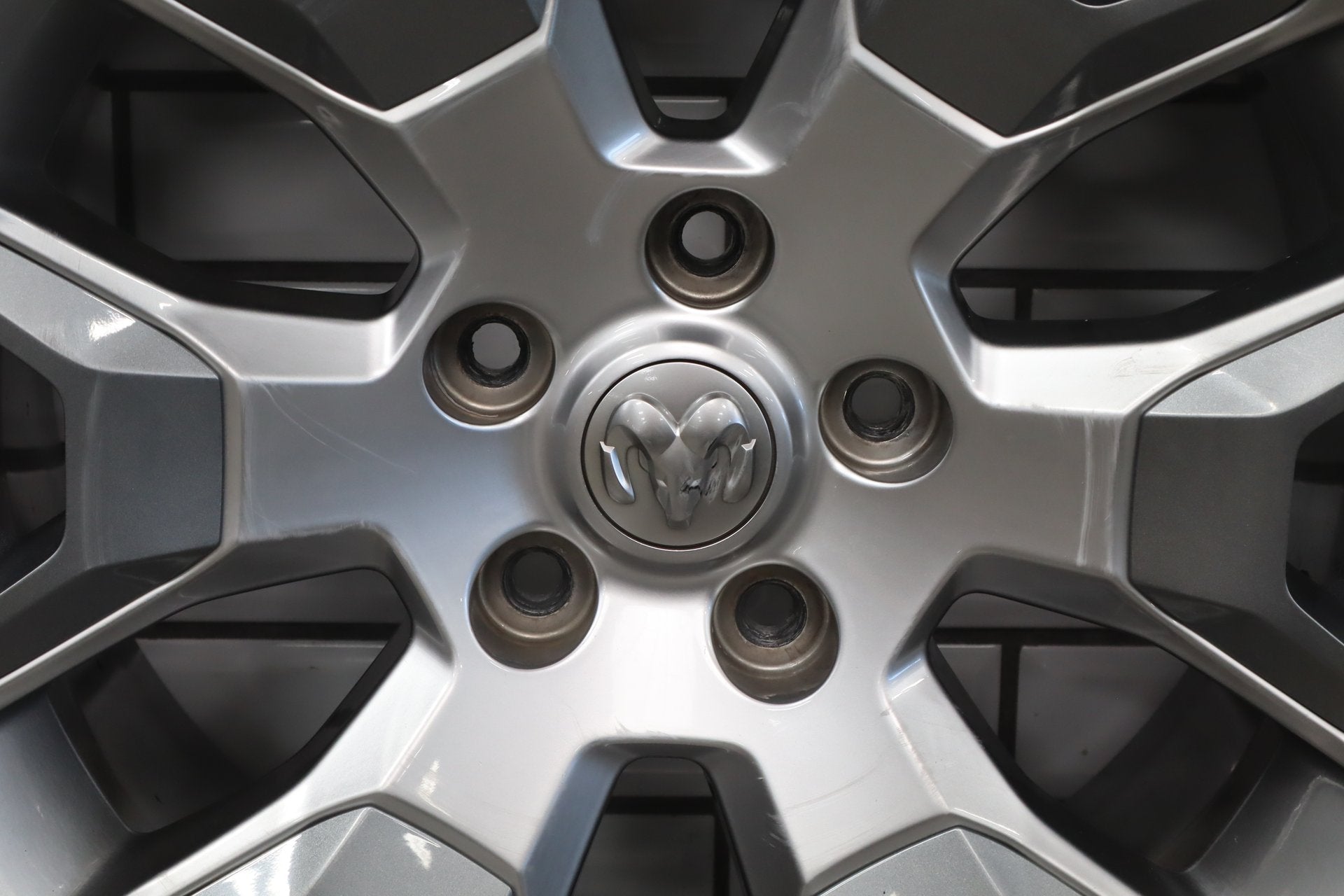 2018 Ram 1500 Alloy Wheel OEM