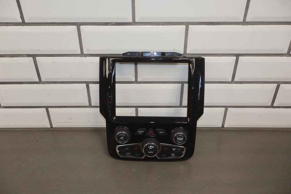 2018 Ram 1500 Climate Control OEM
