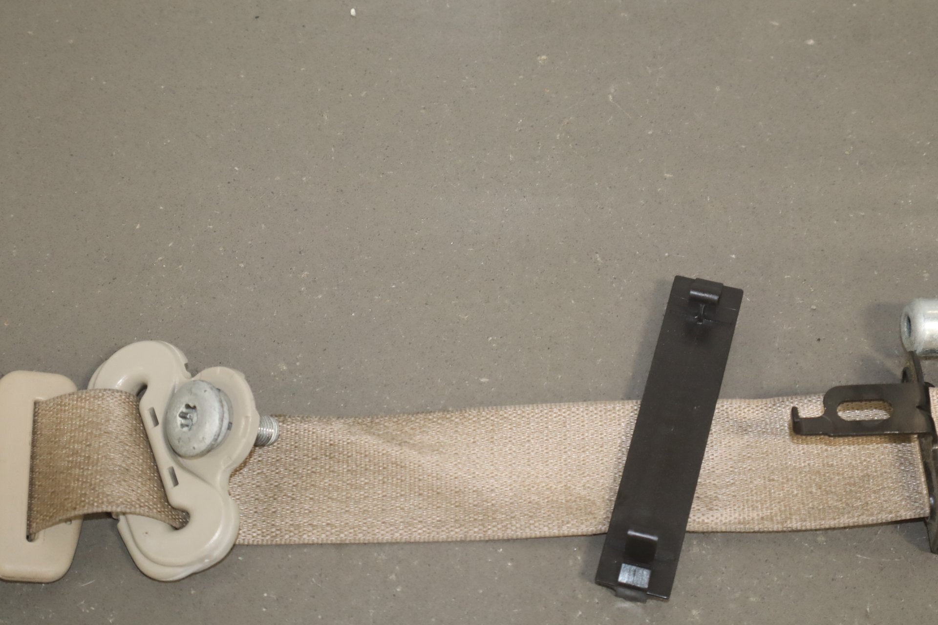 2018 Ram 1500 Limited Tungsten Left Front Seat Belt Indigo Frost C1