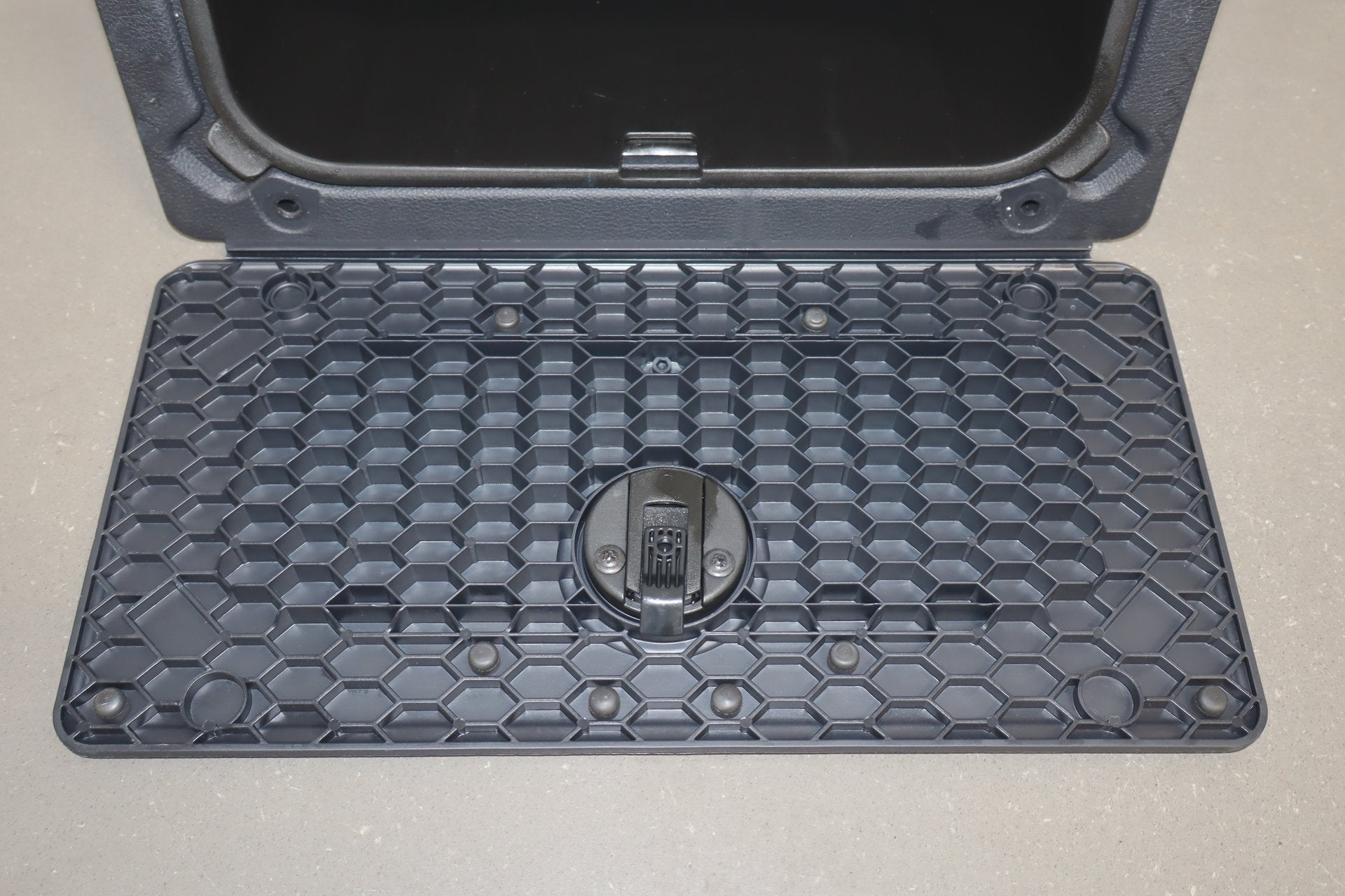 2018 Ram 1500 Rear Floor Storage Bin Indigo Frost C1