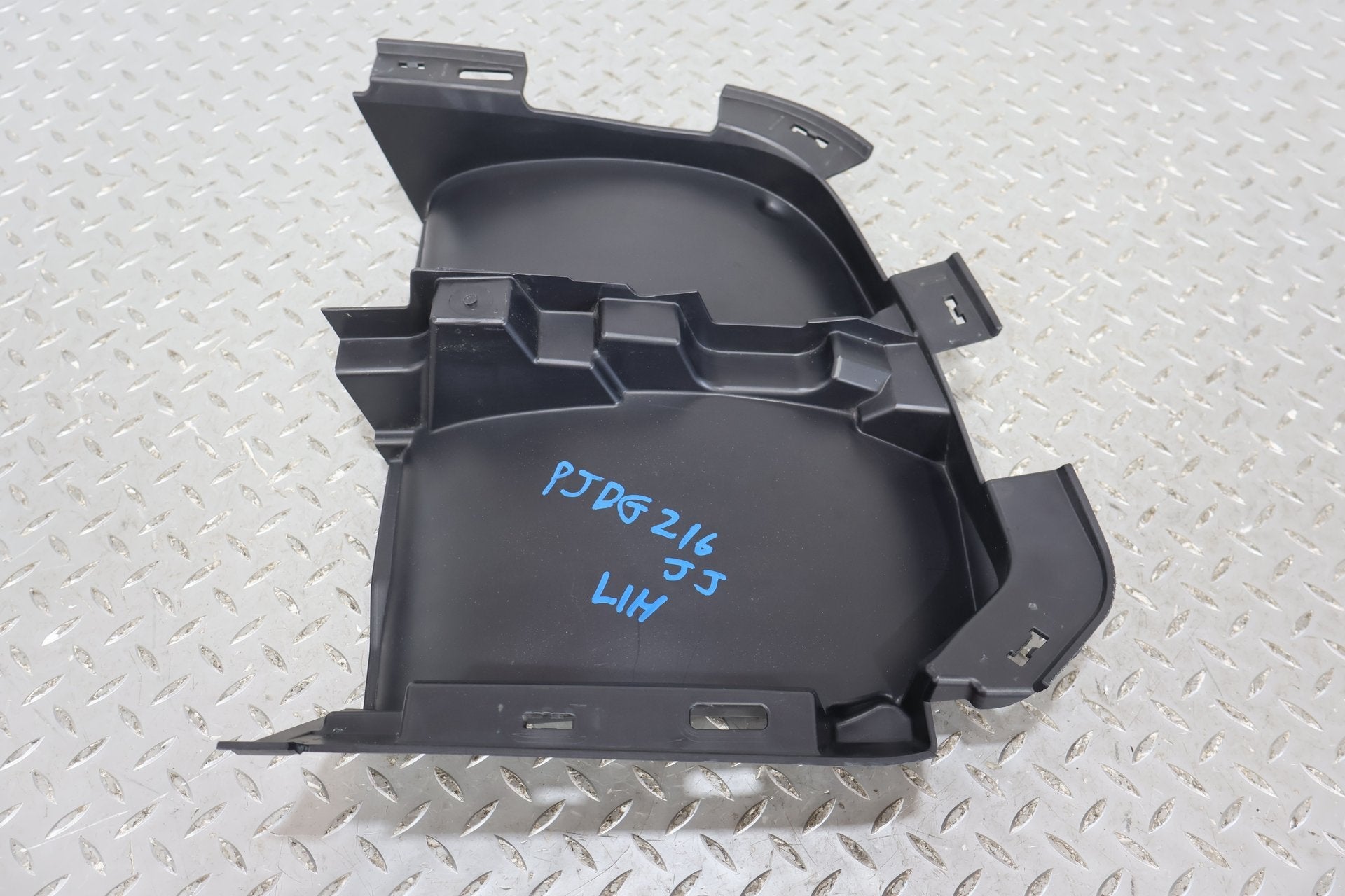 2018 Ram 1500- Trim Panel