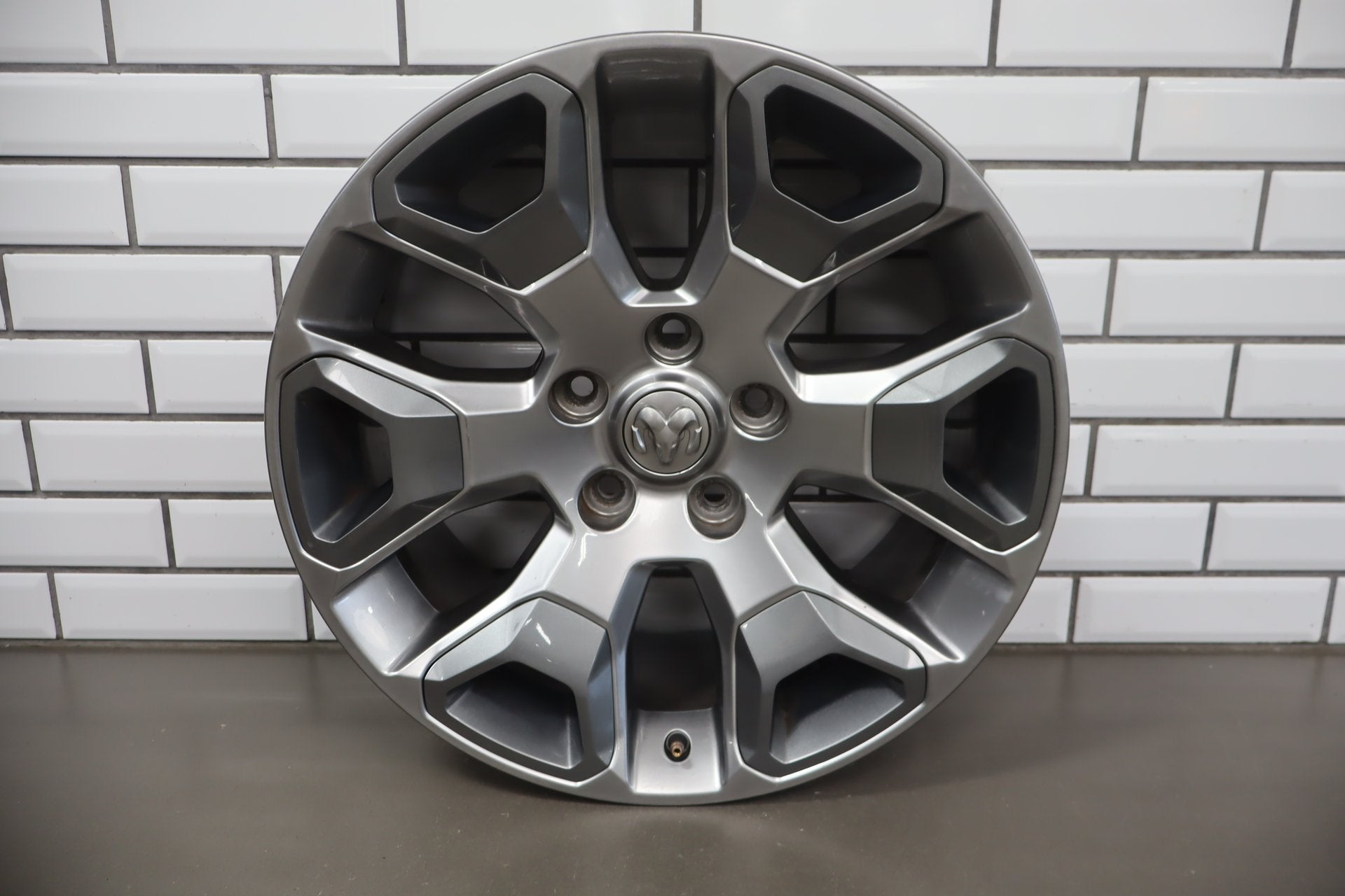 2018 Ram 1500 Tungsten OEM 20x9 Aluminum Alloy Wheel OEM