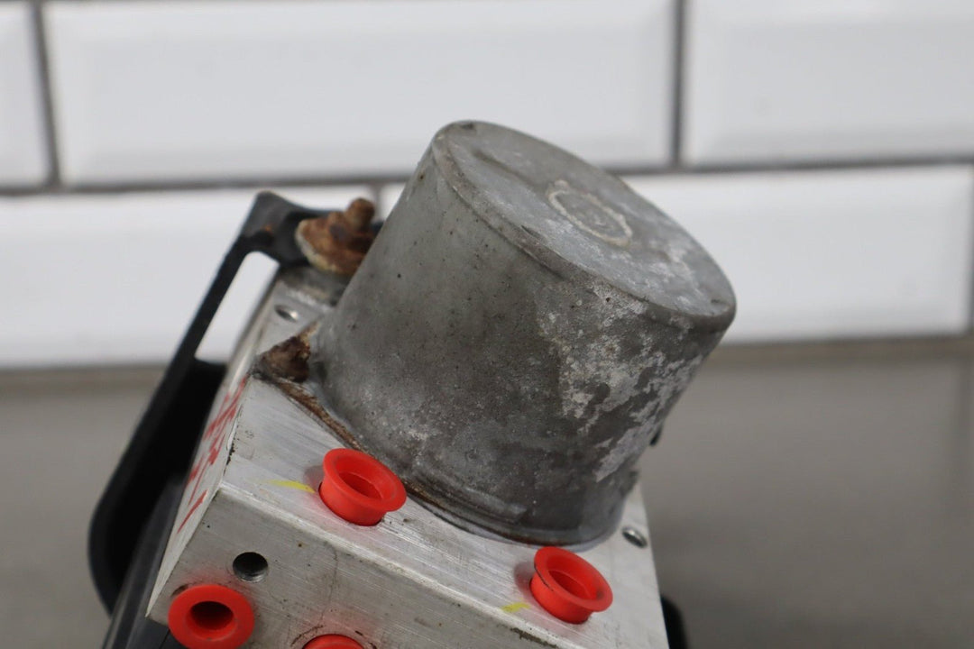 2018 Tesla Model 3 ABS Brake Unit 1103541 - 00 - C OEM