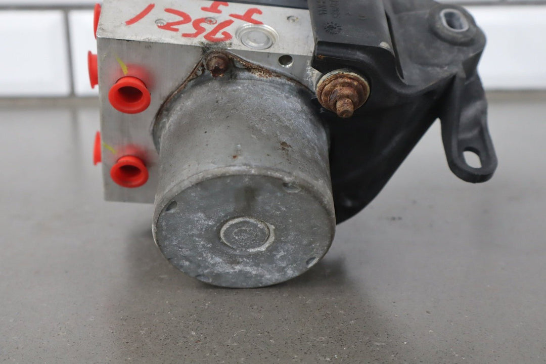 2018 Tesla Model 3 ABS Brake Unit 1103541 - 00 - C OEM