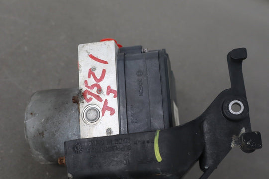 2018 Tesla Model 3 ABS Brake Unit 1103541 - 00 - C OEM