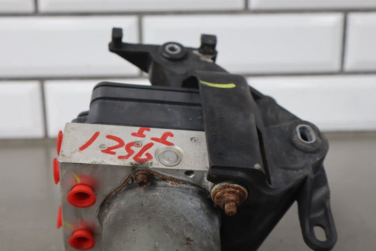 2018 Tesla Model 3 ABS Brake Unit 1103541 - 00 - C OEM