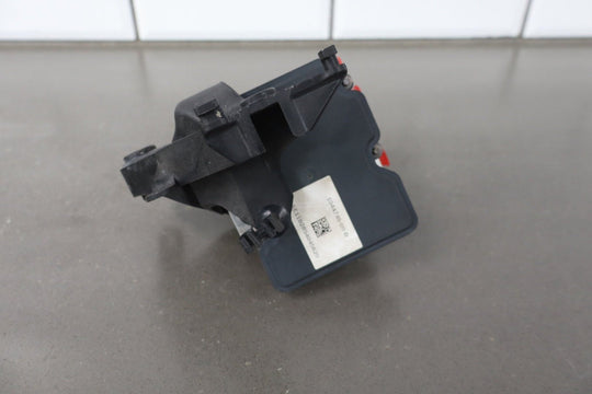 2018 Tesla Model 3 ABS Brake Unit 1103541 - 00 - C OEM