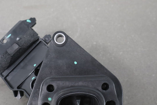 2018 Tesla Model 3 Charge Port 1099952 - 00 - C OEM