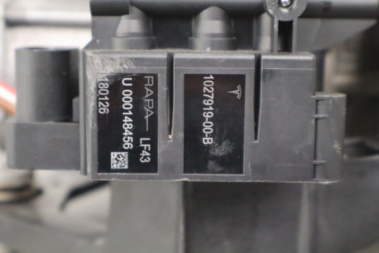 2018 Tesla S Air Ride Compressor W/Mount Bracket