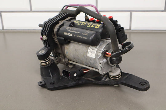 2018 Tesla S Air Ride Compressor W/Mount Bracket