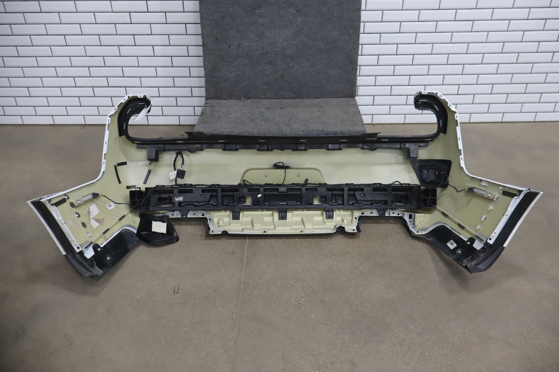2019-2023 Dodge Challenger R/T Scat Pack Rear Bumper