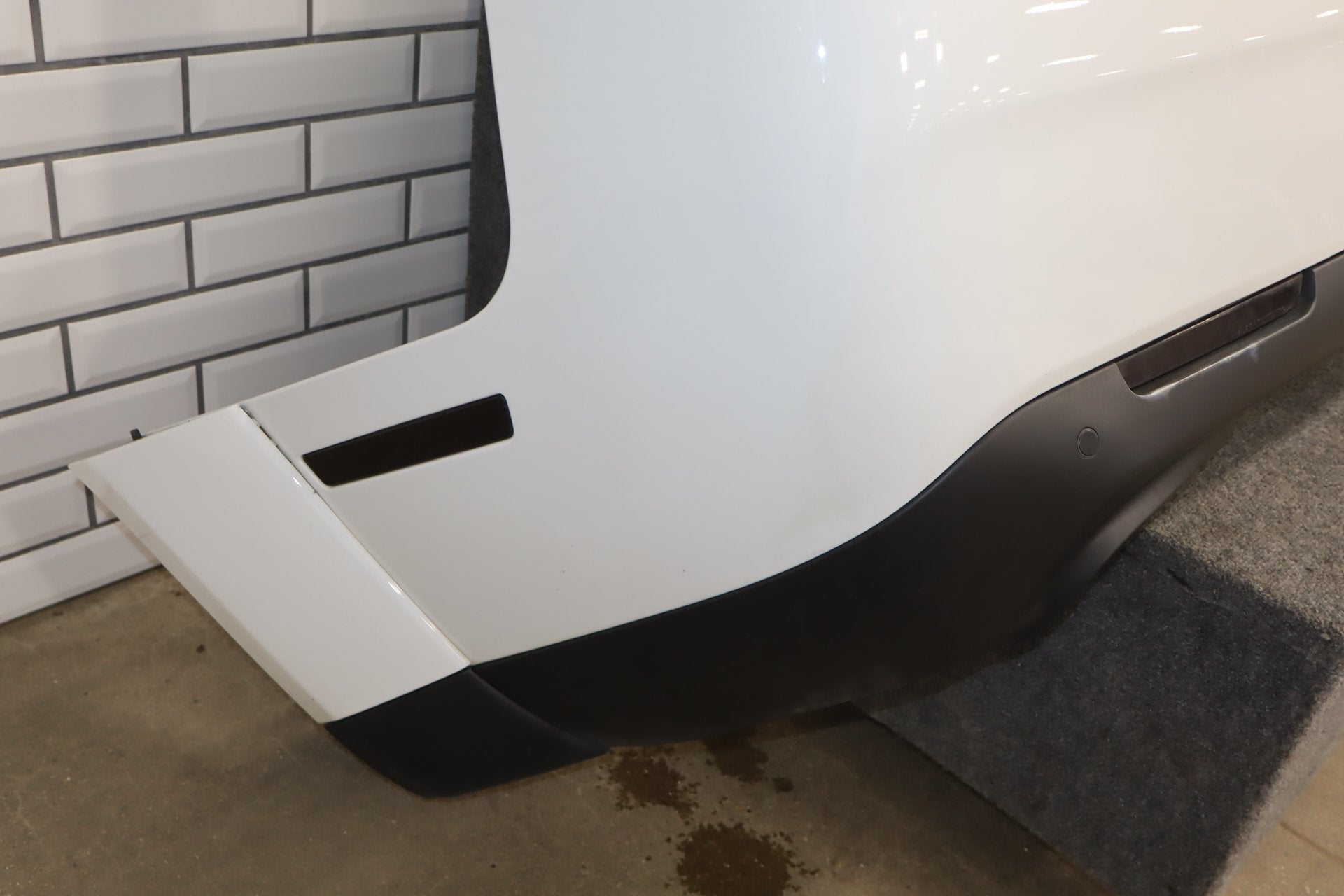 2019-2023 Dodge Challenger R/T Scat Pack Rear Bumper
