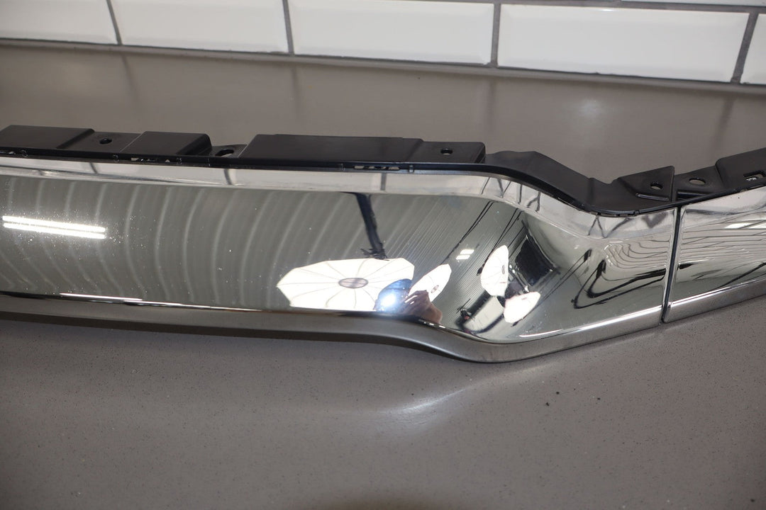 2019 - 2023 Ram 1500 Upper Chrome Front Grille Moulding Applique (68335015AC)