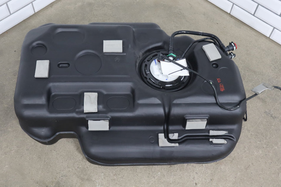 2019 Chrysler Pacifica 3.6L Gasoline Fuel Tank with Pump OEM