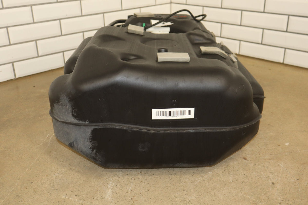 2019 Chrysler Pacifica 3.6L Gasoline Fuel Tank with Pump OEM