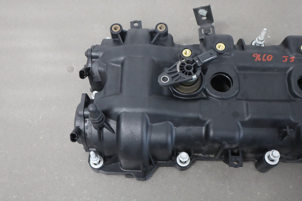 2019 Chrysler Pacifica 3.6L V6 OEM Right RH Valve Cover Assembly OEM
