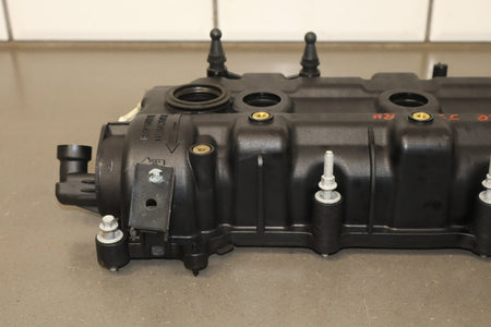 2019 Chrysler Pacifica 3.6L V6 OEM Right RH Valve Cover Assembly OEM