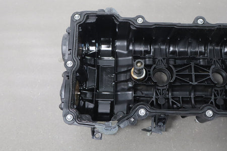2019 Chrysler Pacifica 3.6L V6 OEM Right RH Valve Cover Assembly OEM