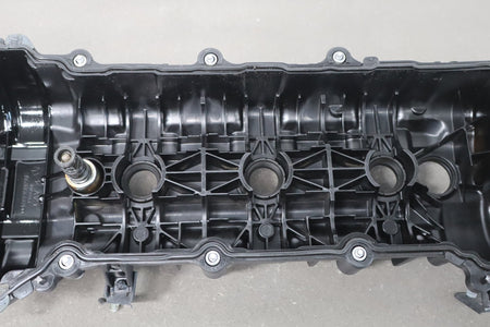 2019 Chrysler Pacifica 3.6L V6 OEM Right RH Valve Cover Assembly OEM
