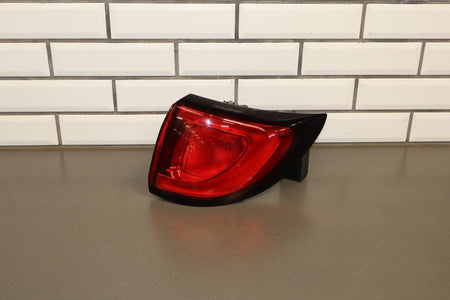2019 Chrysler Pacifica Passenger Right RH Right Tail Light OEM