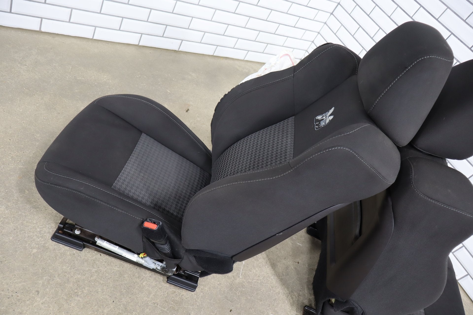 2019 Dodge Charger Scat Pack Pair Front Seats Black OEM Left/Right