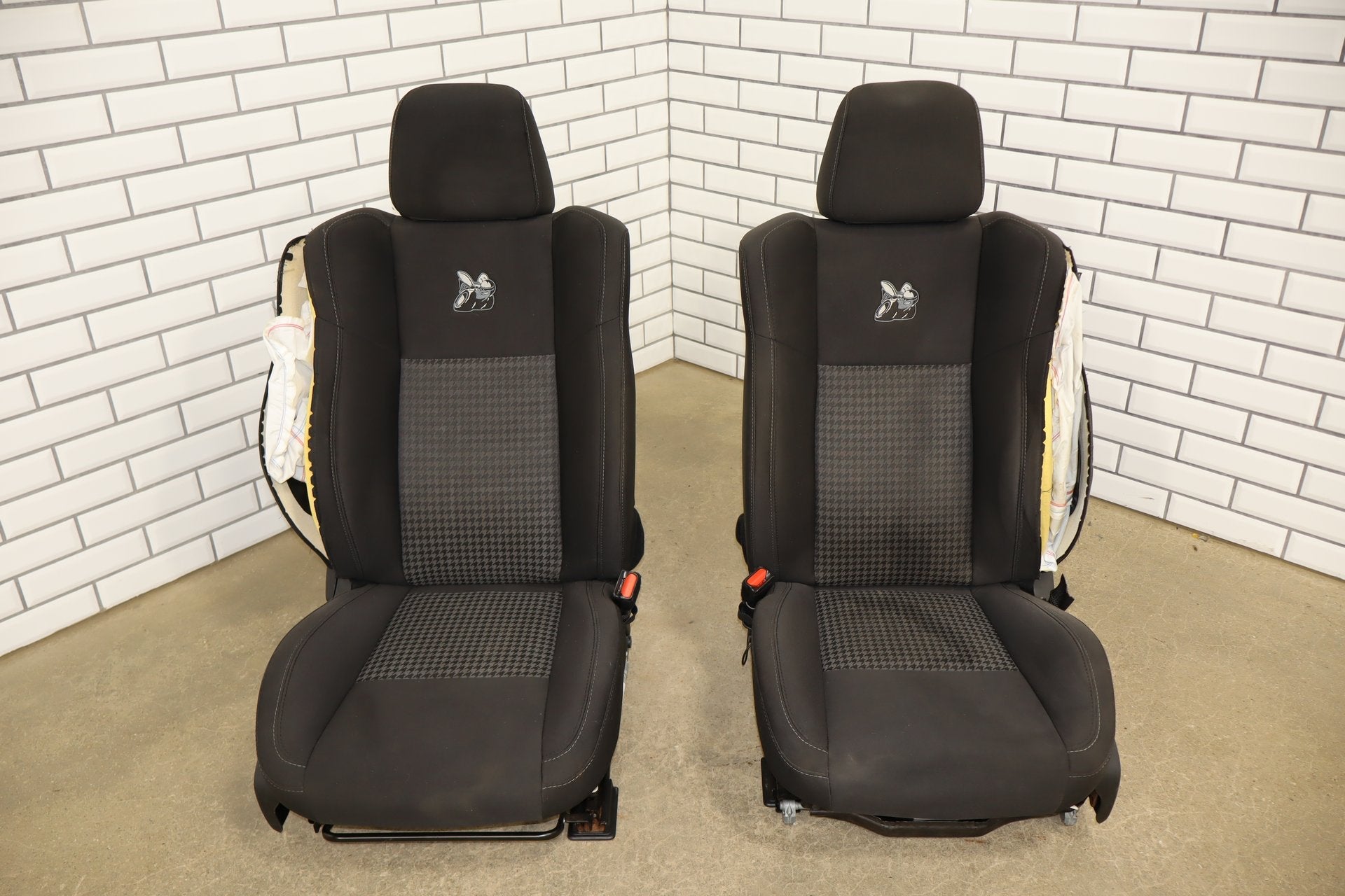 2019 Dodge Charger Scat Pack Pair Front Seats Black OEM Left/Right