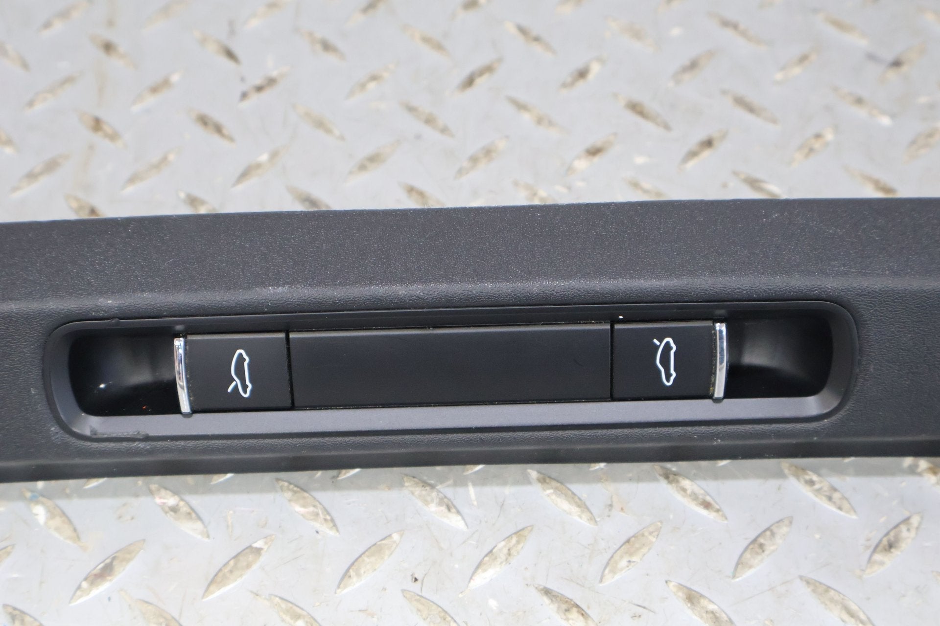 2019 Porsche Cayman- Sill Plates