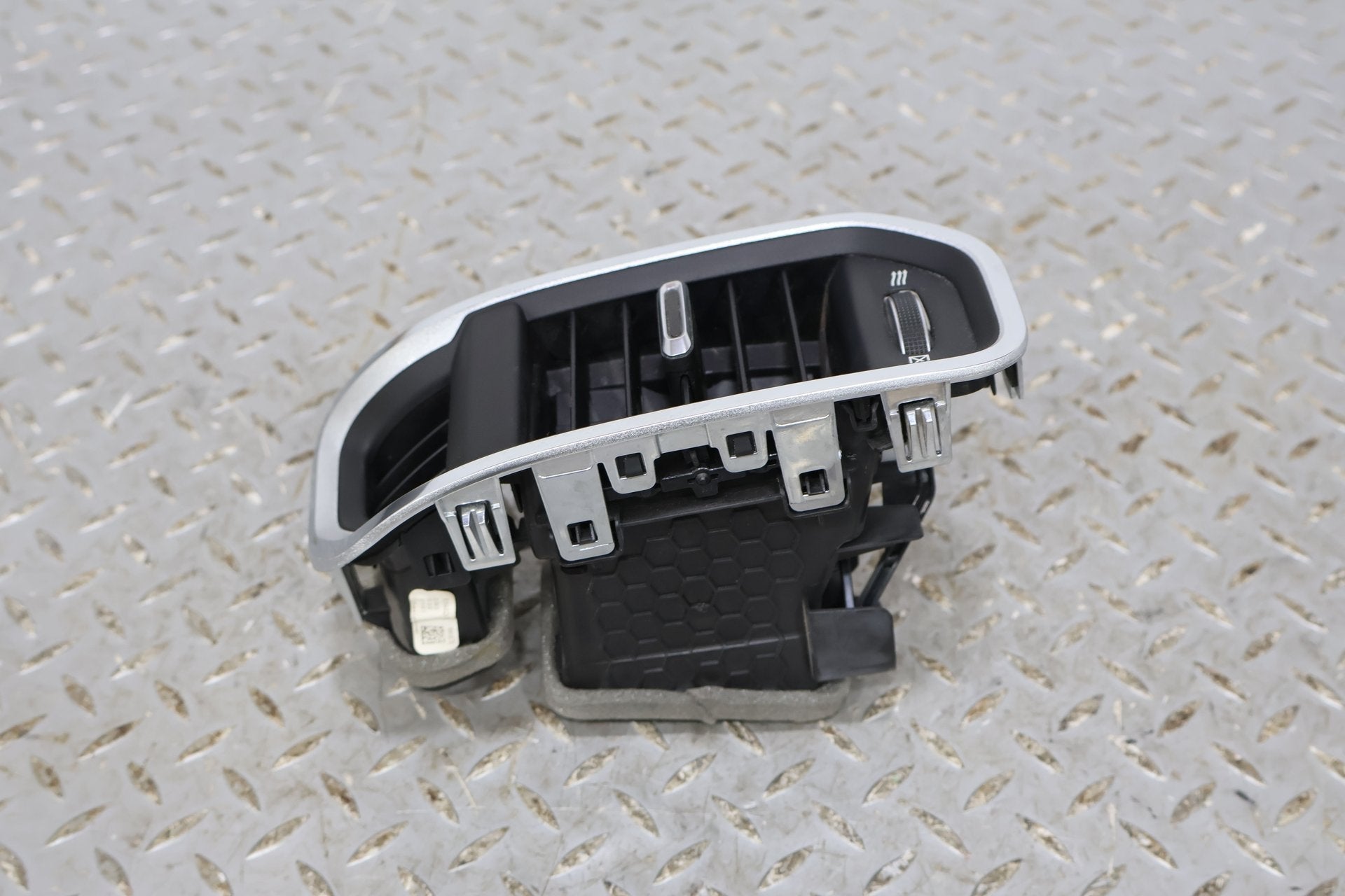 2019 Ram 3500- Dash Vent