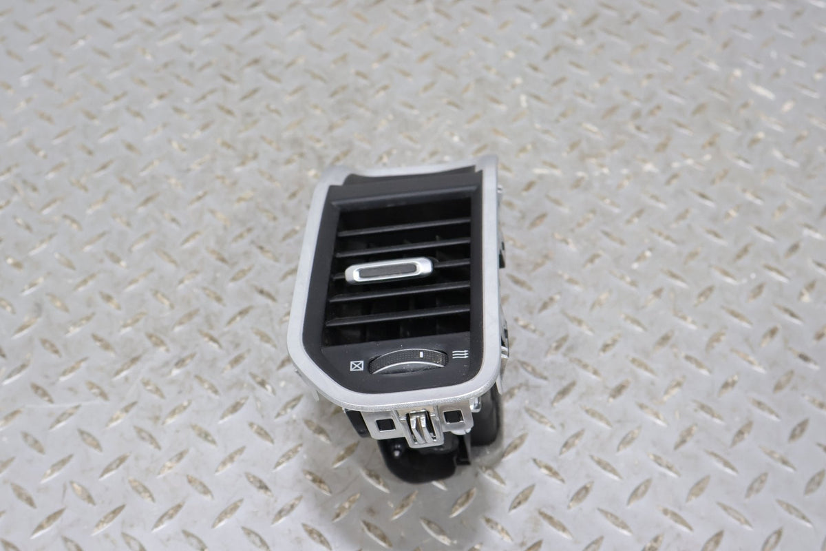 2019 Ram 3500- Dash Vent