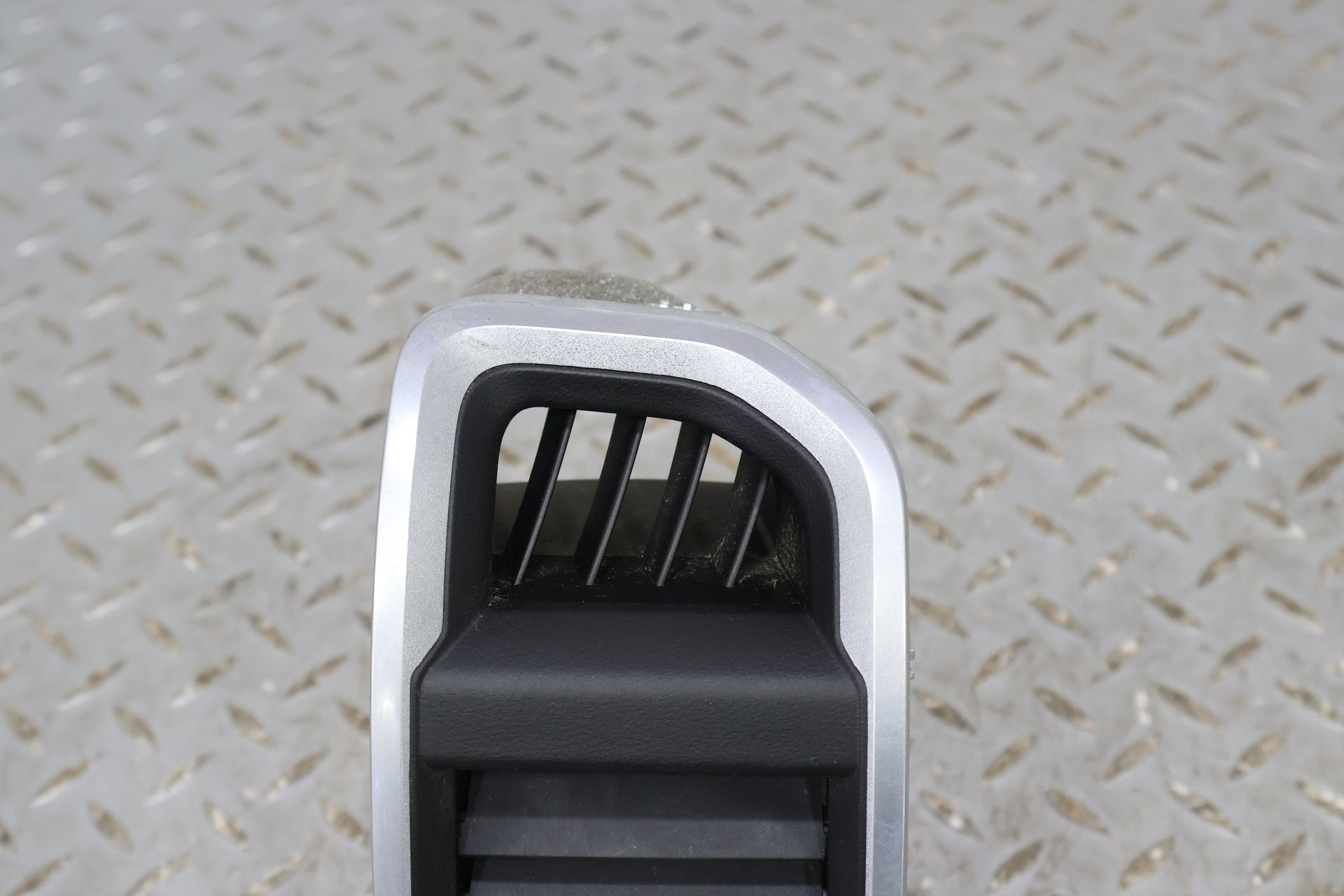2019 Ram 3500- Dash Vent