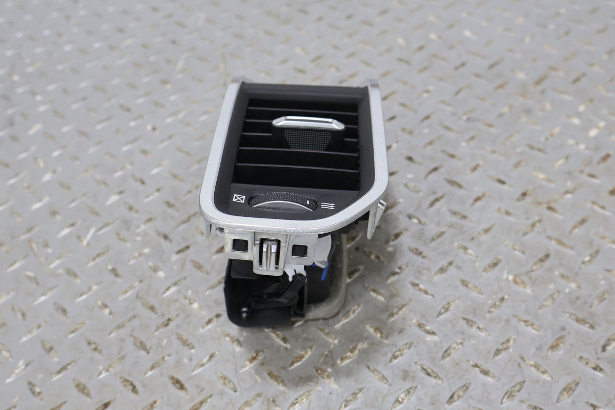 2019 Ram 3500- Dash Vent