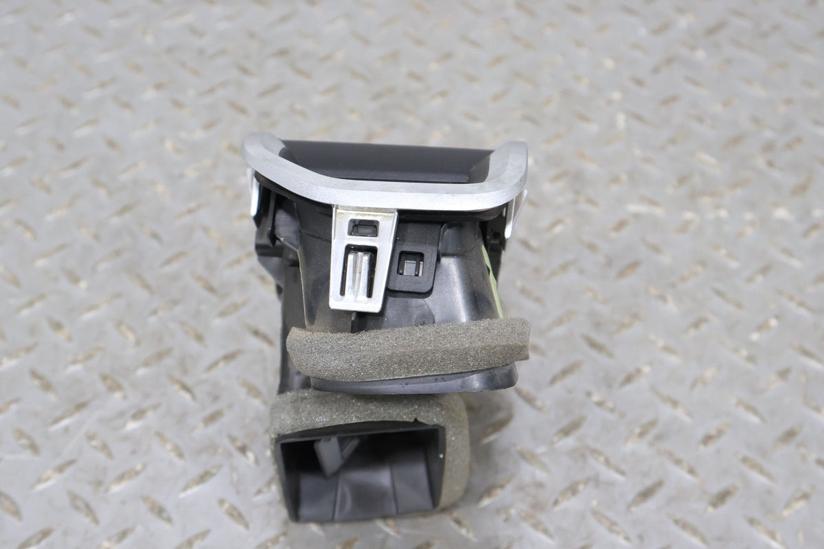 2019 Ram 3500- Dash Vent