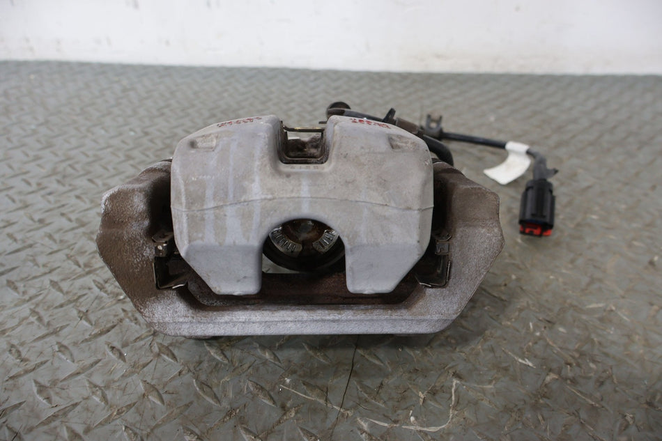 2019 Tesla 3- Caliper