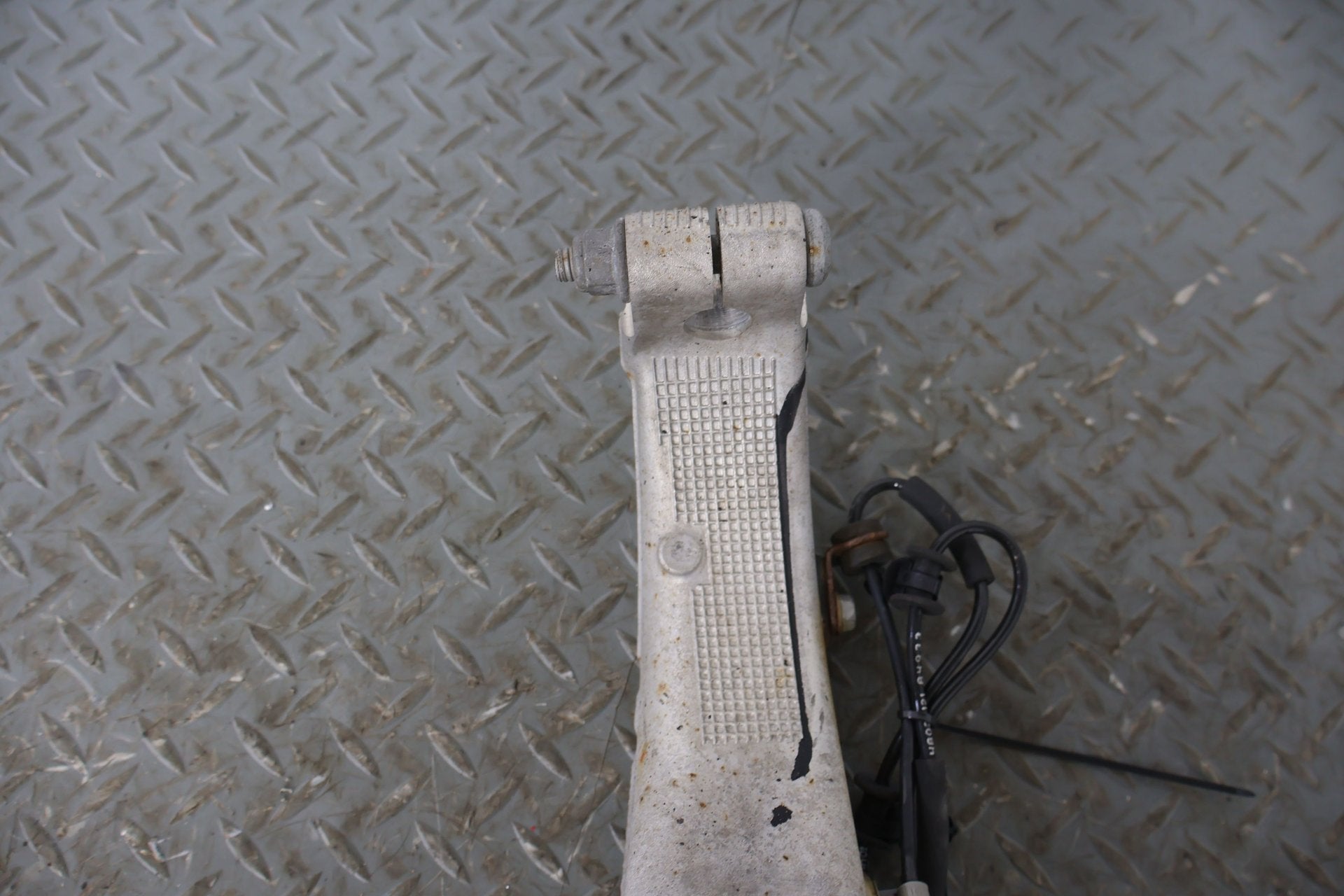2019 Tesla 3- Right Front Spindle