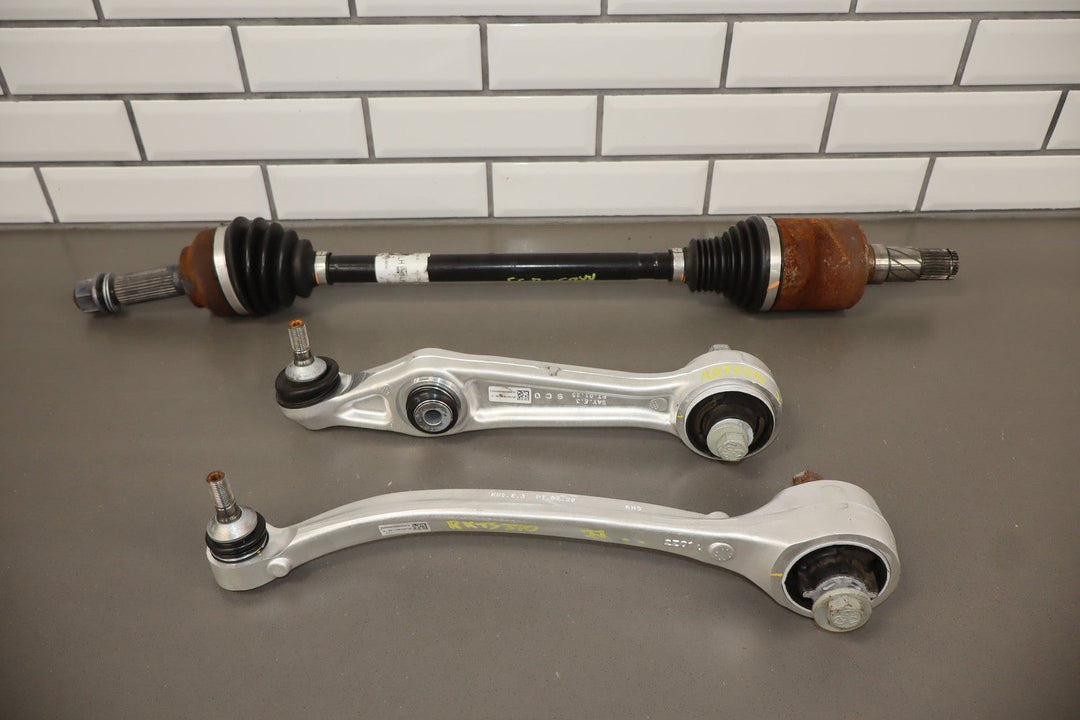 2019 Tesla X Left Front Lower Control Arms & Axle Shaft