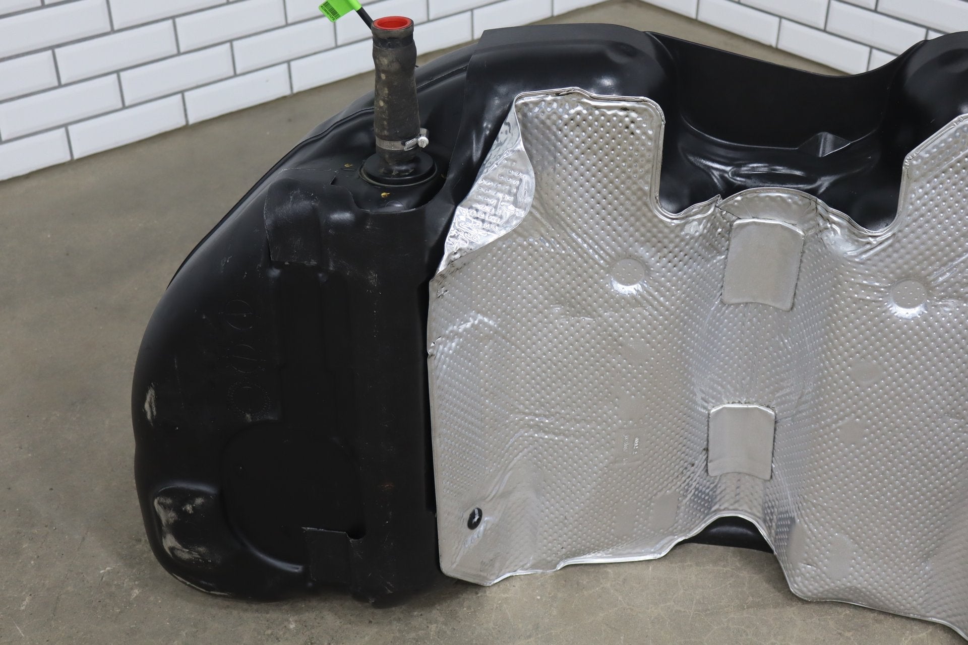 2020-2023 Dodge Challenger 6.4 Scat Pack Fuel Tank with Pump OEM