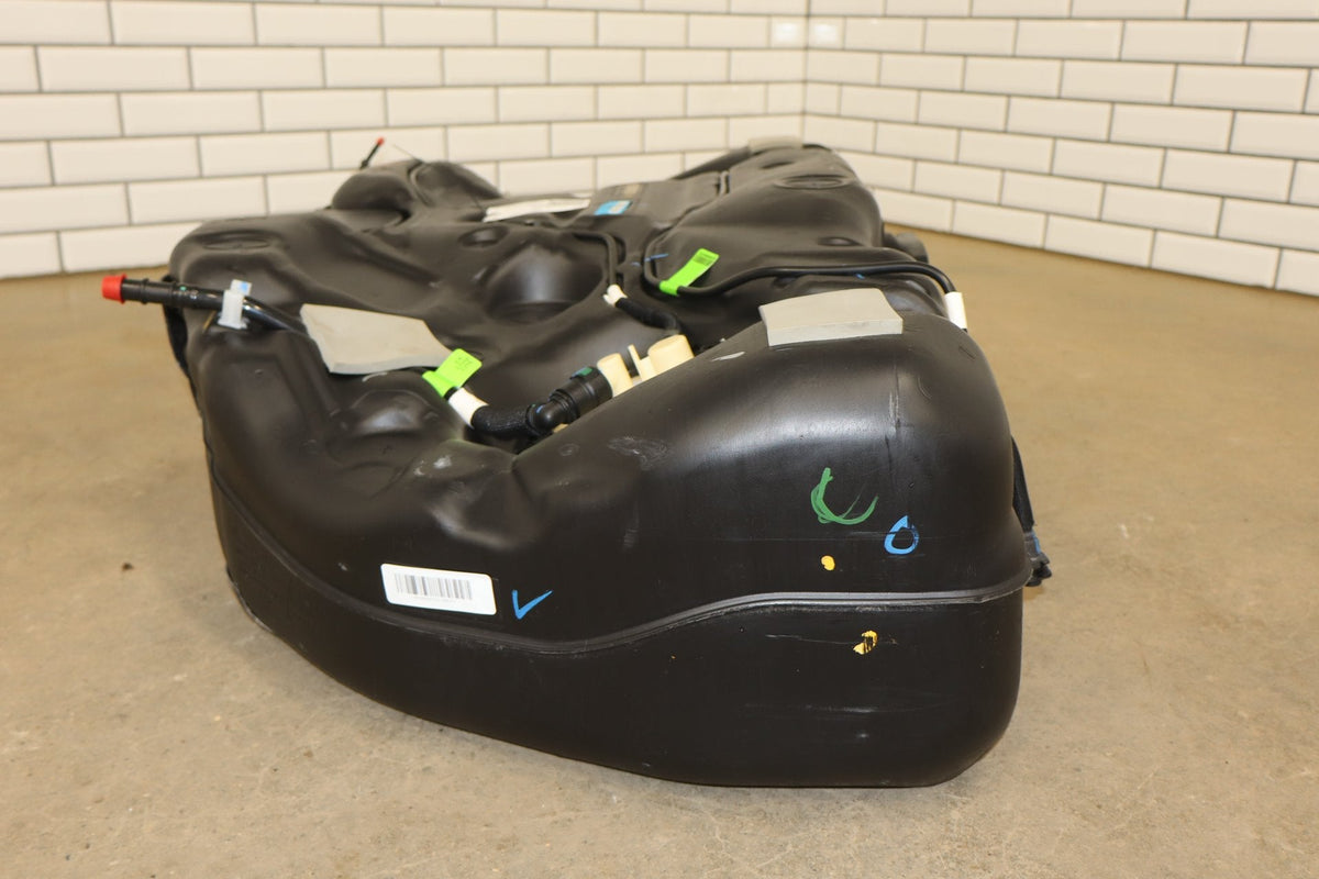 2020-2023 Dodge Challenger 6.4 Scat Pack Fuel Tank with Pump OEM