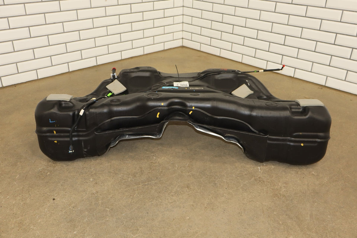 2020-2023 Dodge Challenger 6.4 Scat Pack Fuel Tank with Pump OEM