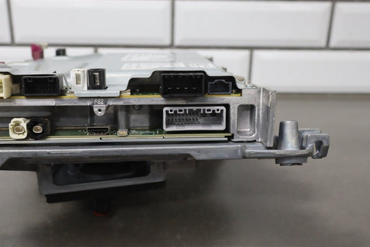 2020 - 2023 Tesla Model Y Auto Pilot Computer Media Computer MCU OEM 1787419 - 00 - G