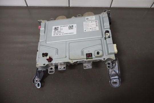 2020 - 2023 Tesla Model Y Auto Pilot Computer Media Computer MCU OEM 1787419 - 00 - G