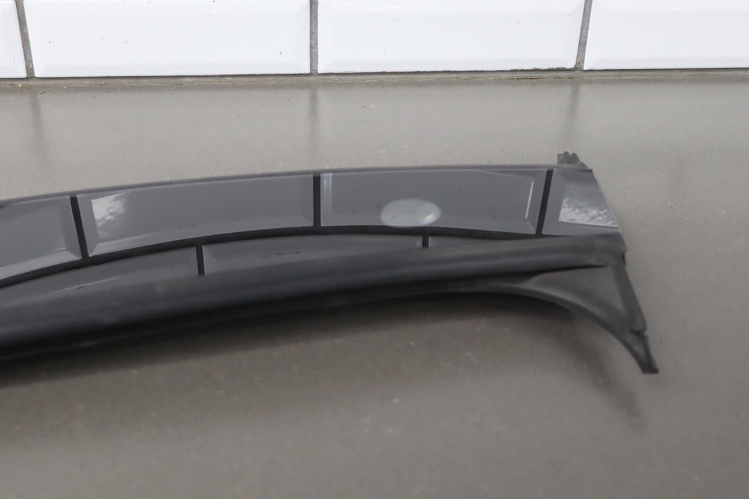 2020 - 2023 Tesla Y Right B Pillar Trim OEM with Camera
