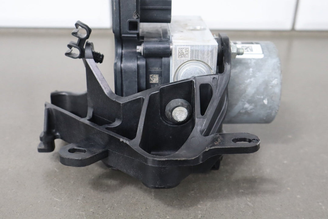 2020 - 2024 TESLA MODEL Y ABS ANTI LOCK BRAKE PUMP MODULE UNIT OEM 104474500B