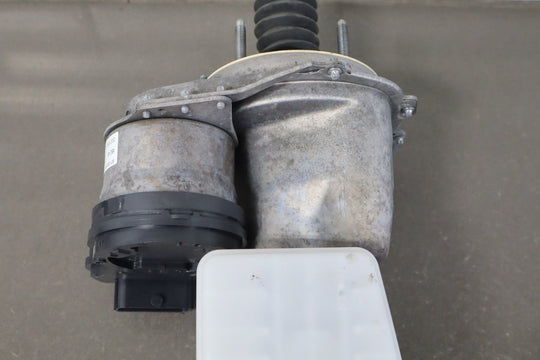 2020 - 2024 Tesla Model Y ABS Brake Booster Master Cylinder 97136160