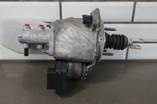 2020 - 2024 Tesla Model Y ABS Brake Booster Master Cylinder 97136160