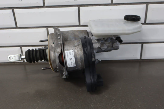2020 - 2024 Tesla Model Y ABS Brake Booster Master Cylinder 97136160