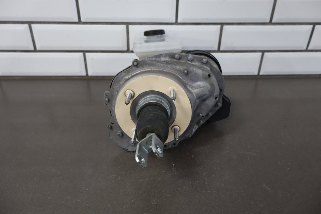 2020 - 2024 Tesla Model Y ABS Brake Booster Master Cylinder 97136160