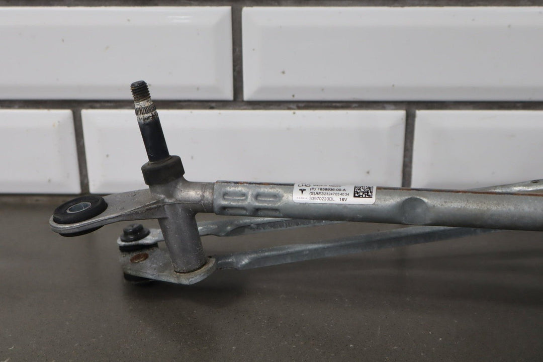 2020 - 2024 Tesla Y Front Wiper Motor OEM