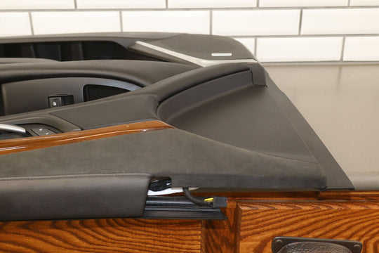 2020 Cadillac Escalade Right Front Door Trim Panel Black H2X