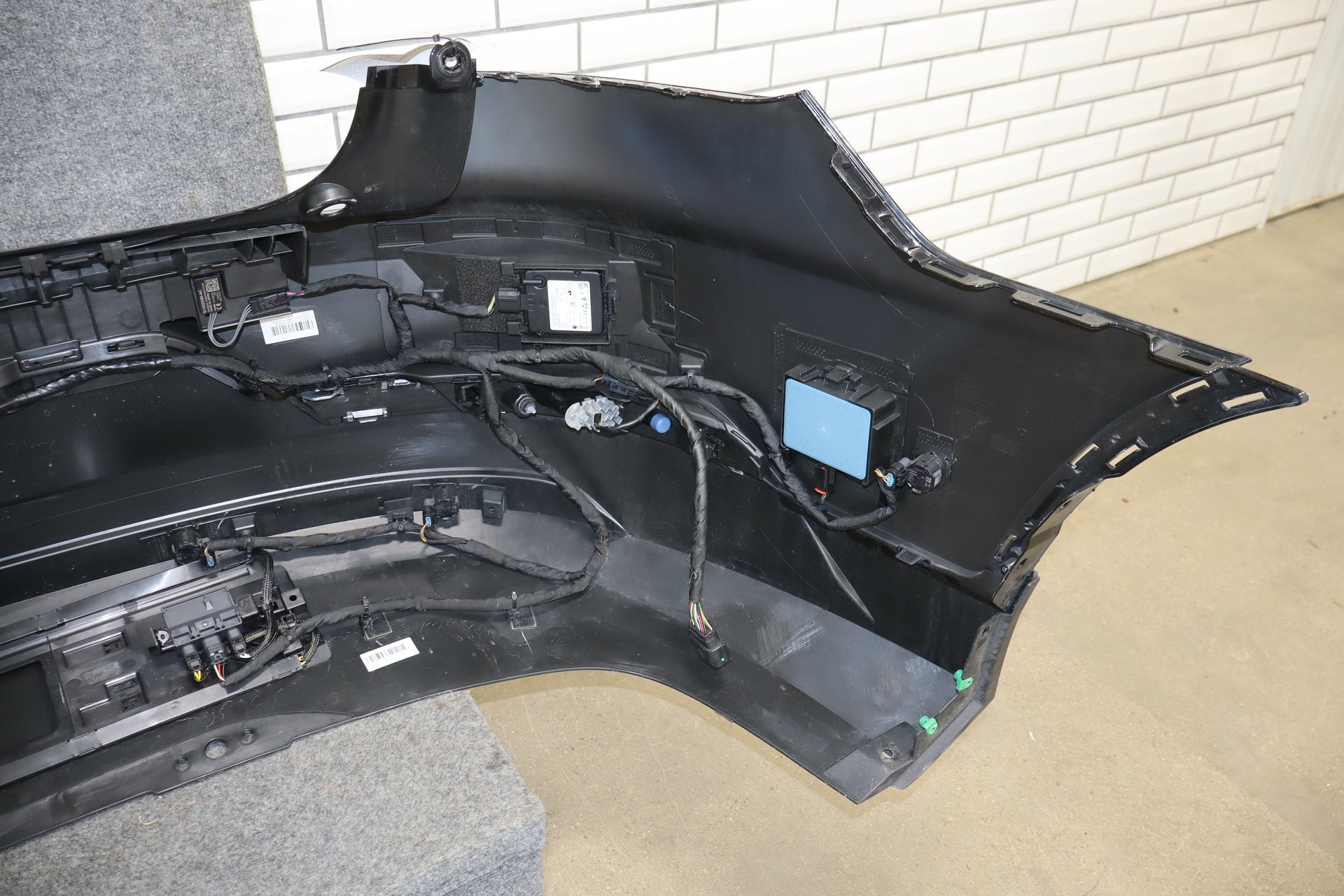 2021-2023 Polestar 2 EV Rear Bumper Rear Bumper Assembly Black (Void 019)
